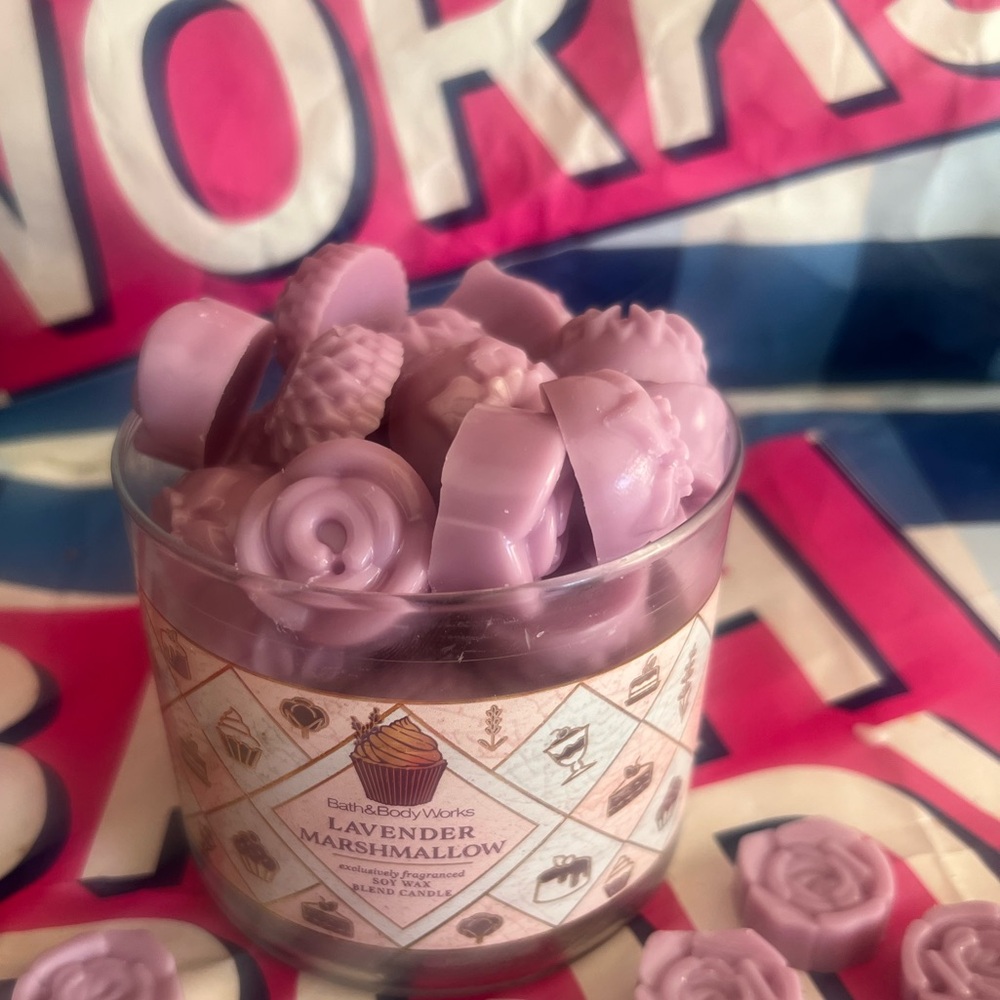Bath & Body Works Lavender Marshmallow Candle - Pink